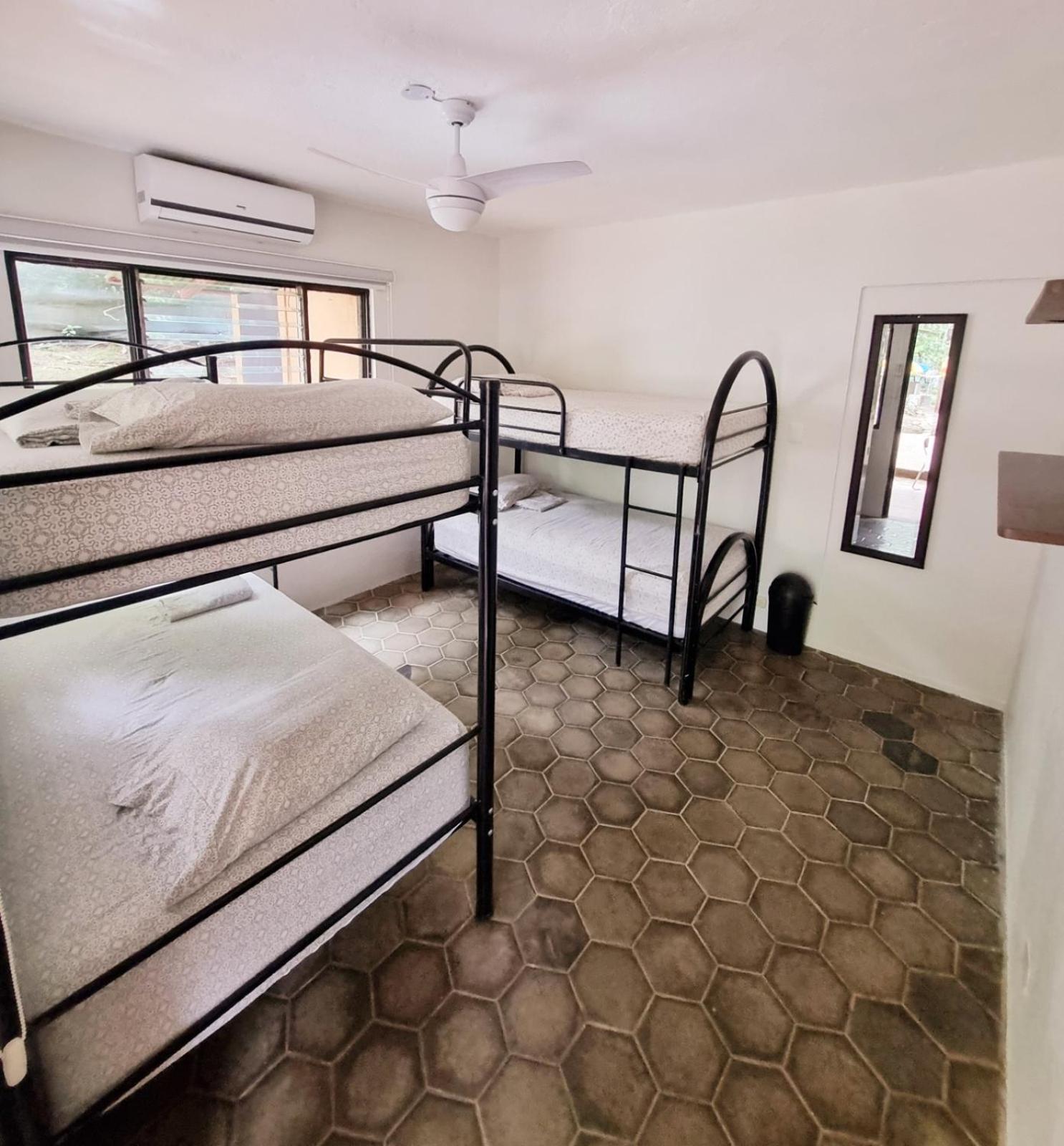 Casa Pura Vida Surf Hostel - Tamarindo Costa Rica Eksteriør bilde
